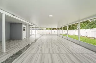 1903 Oro Ct, Clearwater, FL 33764 - Photo 21