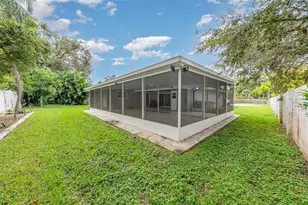 1903 Oro Ct, Clearwater, FL 33764 - Photo 25