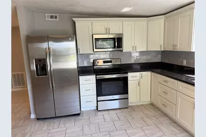 5208 Hill Drive, Zephyrhills, FL 33542 - Photo 9