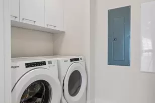 275 1st Ave S, Saint Petersburg, FL 33701 - Photo 25