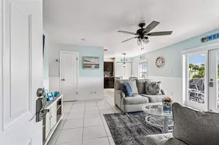5116 Beach Dr SE, Saint Petersburg, FL 33705 - Photo 5