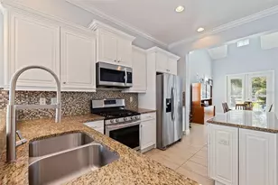 6101 Yeats Manor Dr, Tampa, FL 33616 - Photo 13