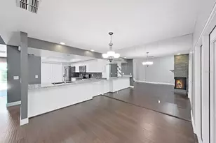 11506 Galleria Dr, Tampa, FL 33618 - Photo 13