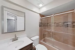 11506 Galleria Dr, Tampa, FL 33618 - Photo 29