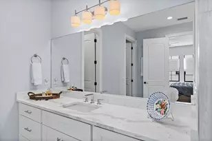 1839 5th St N, Saint Petersburg, FL 33704 - Photo 25