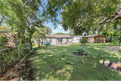 410 Bassedena Circle S, Lakeland, FL 33805 - Photo 23