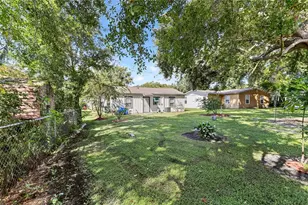 410 Bassedena Cir S, Lakeland, FL 33805 - Photo 23