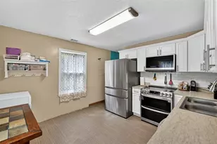 410 Bassedena Cir S, Lakeland, FL 33805 - Photo 7