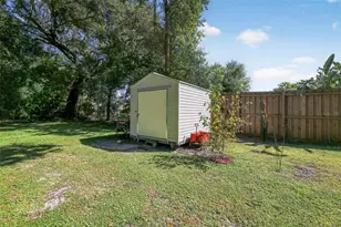 410 Bassedena Cir S, Lakeland, FL 33805 - Photo 21