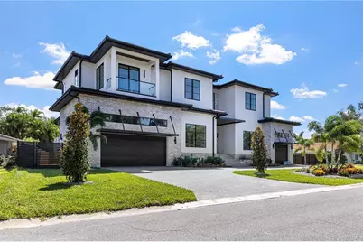 944 31st Terrace NE, Saint Petersburg, FL 33704 - Photo 1