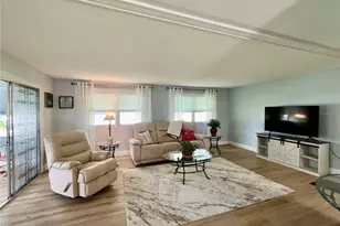 10399 67th Ave, Seminole, FL 33772 - Photo 15