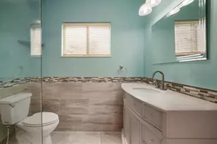 609 Fox Hills Dr, Sun City Center, FL 33573 - Photo 19