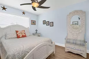 1100 Friendly Wy S, Saint Petersburg, FL 33705 - Photo 29