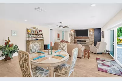 1100 Friendly Way S, Saint Petersburg, FL 33705 - Photo 15