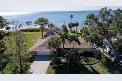 1100 Friendly Way S, Saint Petersburg, FL 33705 - Photo 3