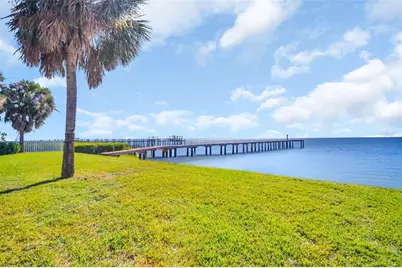 1100 Friendly Way S, Saint Petersburg, FL 33705 - Photo 43