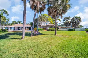 1100 Friendly Wy S, Saint Petersburg, FL 33705 - Photo 45