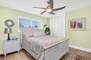 1100 Friendly Wy S, Saint Petersburg, FL 33705 - Photo 21