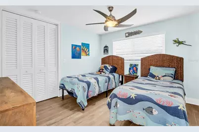 1100 Friendly Way S, Saint Petersburg, FL 33705 - Photo 25