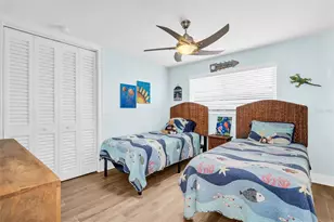 1100 Friendly Wy S, Saint Petersburg, FL 33705 - Photo 25