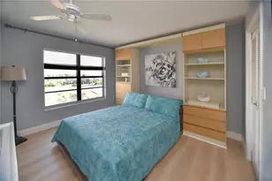 4900 Brittany Dr S, Saint Petersburg, FL 33715 - Photo 15
