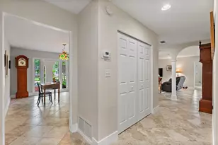 1460 89th Ave N, Saint Petersburg, FL 33702 - Photo 13