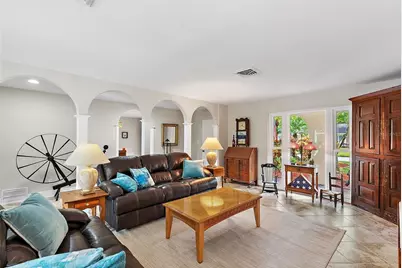 1460 89th Avenue N, Saint Petersburg, FL 33702 - Photo 7