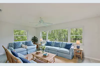 2026 Hawkhurst Circle, Sun City Center, FL 33573 - Photo 7