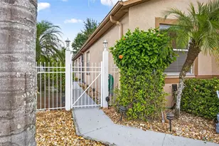 8415 Tarocco Ct, Land O Lakes, FL 34637 - Photo 3