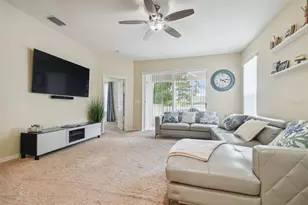 31451 Shaker Cir, Wesley Chapel, FL 33543 - Photo 5