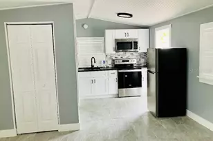 7625 Coquina Way, Saint Pete Beach, FL 33706 - Photo 11