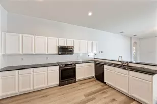 4925 Brightstone Pl, Spring Hill, FL 34609 - Photo 11