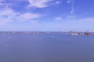 100 Bluff View Dr, Belleair Bluffs, FL 33770 - Photo 7