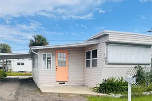8792 44th Ave N, Saint Petersburg, FL 33709 - Photo 3