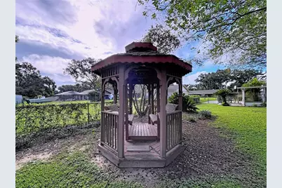 318 Hollowtree Drive, Seffner, FL 33584 - Photo 23