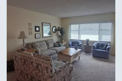 4750 Cove Circle #303, Saint Petersburg, FL 33708 - Photo 9