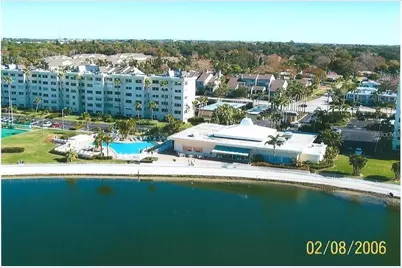 4750 Cove Circle #303, Saint Petersburg, FL 33708 - Photo 23