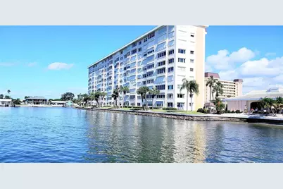 4750 Cove Circle #303, Saint Petersburg, FL 33708 - Photo 1