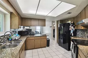 7130 Lexington Cir, Brooksville, FL 34602 - Photo 15