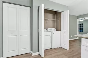 1101 2nd St W, Bradenton, FL 34205 - Photo 3