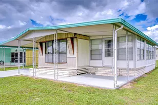 39613 Sterling Dr, Zephyrhills, FL 33542 - Photo 29