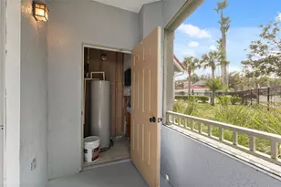 18001 Richmond Pl Dr, Tampa, FL 33647 - Photo 27