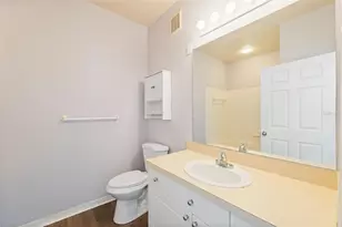 18001 Richmond Pl Dr, Tampa, FL 33647 - Photo 23