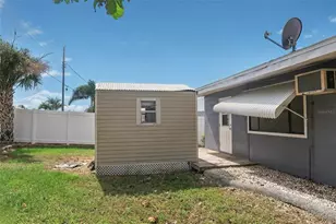 806 Oakmont Ave, Sun City Center, FL 33573 - Photo 13