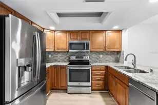 375 Madeira Cir, Tierra Verde, FL 33715 - Photo 5