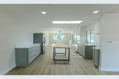 12120 7th Street E, Treasure Island, FL 33706 - Photo 13