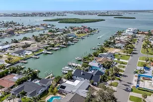 12120 7th St E, Treasure Island, FL 33706 - Photo 3