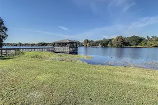 4145 Dolphin Dr, Tampa, FL 33617 - Photo 13