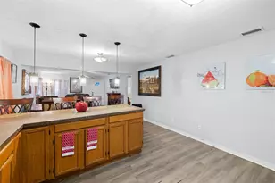 8012 N 11th St, Tampa, FL 33604 - Photo 11