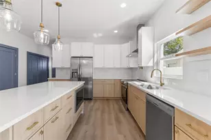 2523 13th Ave N, Saint Petersburg, FL 33713 - Photo 9